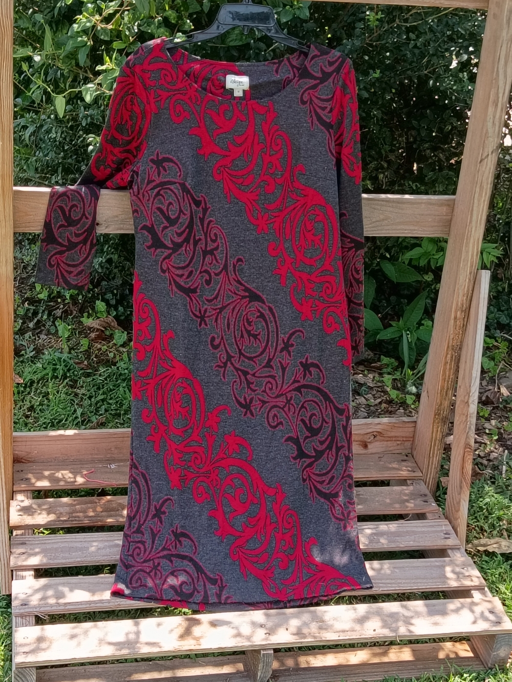 Beige by eci Gray Dress with Red Scroll Print - Long Sleeve